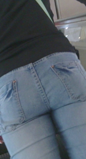 重口味灰牛上电梯