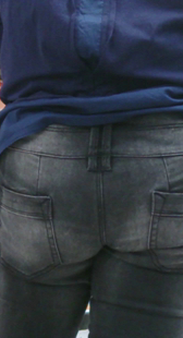 超市包臀黑牛买茶杯