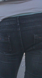 黑牛少妇下蹲才知道PP大