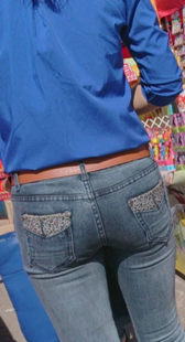 街拍超紧蓝牛缺少开发