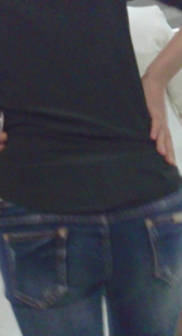 蓝牛包臀上楼梯