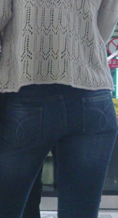 长腿紧身包臀牛仔