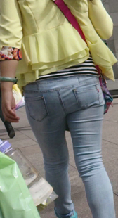 灰紧包臀少妇视频