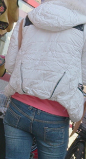 超紧牛仔小妹视频