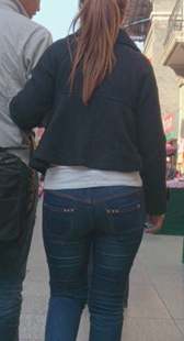 大屁股小少妇就是会扭