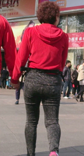 黑紧小翘臀视频