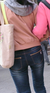 大屁股黑紧牛大号臀