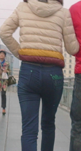 重口味蓝牛少妇上电梯