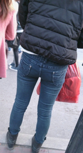 超紧牛仔圆臀少妇视频