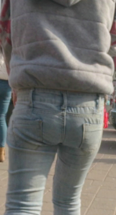 跟拍灰紧牛小少妇