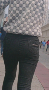 大屁股包臀黑牛