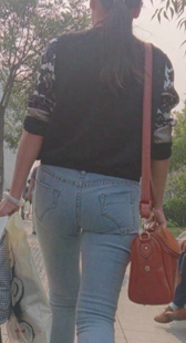 大屁股牛仔小少妇就是会扭