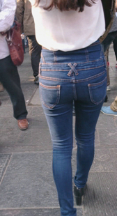 蓝牛少妇臀宽又大