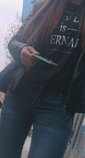 公交站牛仔裤美三角