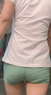 紧身热裤夹不紧