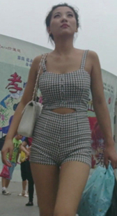 靓丽小少妇挺开放