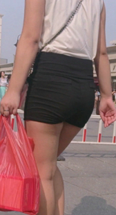 高跟黑紧热裤好会扭