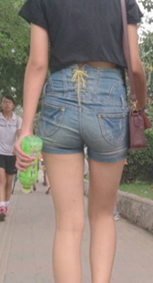 高腰超深沟包臀牛仔