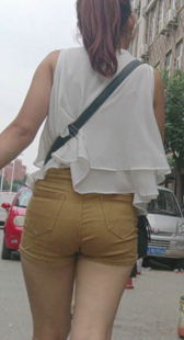 黄紧热裤小少妇