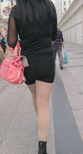 街拍肉丝成熟少妇