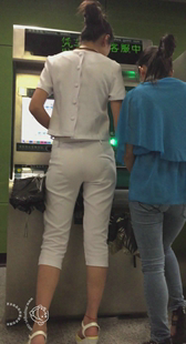 高跟风骚白裤小少妇内痕紧第一季