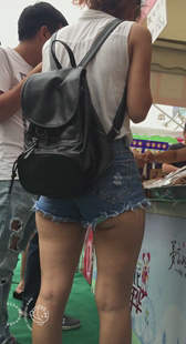 热裤比内裤还短真是太风骚了
