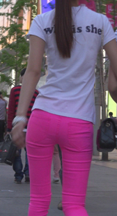 靓丽红裤少女开发多第一季