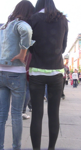 黑丝包臀超紧热裤小妹