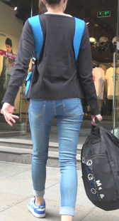 宽臀蓝牛小少妇开发多过