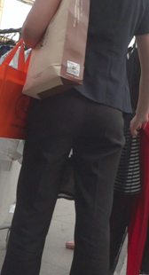 西裤长腿成熟少妇