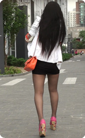 黑丝丰满的大搔货