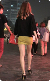 黄色包臀的高跟小搔货,细高跟