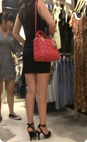 极品美女哟,身材相貌各方面无可挑剔