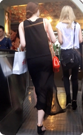 老外就是腿长屁股翘