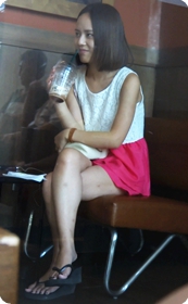 文文雅雅得体大方说的就是这位美女了