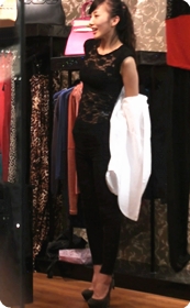 看到这样的紧身美腿高跟少妇躺着,你心动了没?