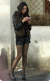 超高跟的亮丝MM