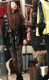 黑丝包臀的红唇搔货