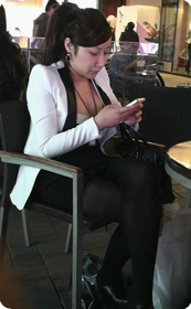 爆乳黑丝少妇大晚上穿成这样,是为了诱惑谁啊