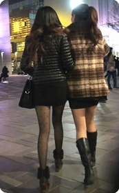 黑丝包臀的MM爱厥小屁股