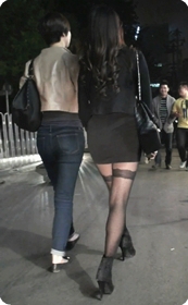 黑色包臀黑丝少妇,丝袜你肯定喜欢