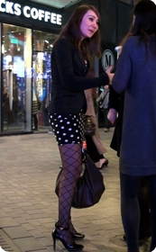 满是白点的大屁股丰满黑丝搔货