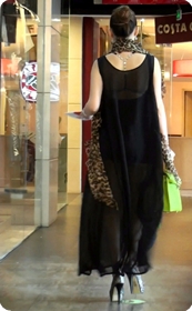 透过高跟MM的薄纱,你能隐约看到她的屁股吗