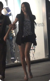 三里屯街拍美女