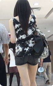 牛仔热裤,包臀美女