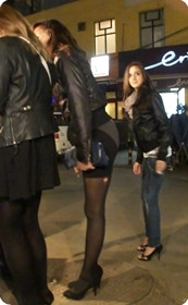 一群黑丝老外,让你一次看个够