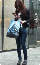 极品牛仔紧身美女