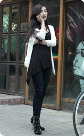 牛仔美女被老外搭讪