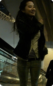 街拍极品少妇的牛仔翘臀