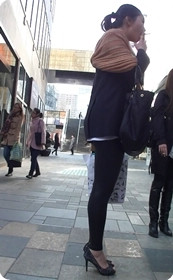 漆皮紧身裤包臀,十足性感